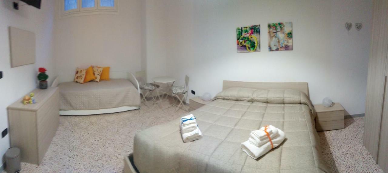B&B Malaga Salerno Exterior foto